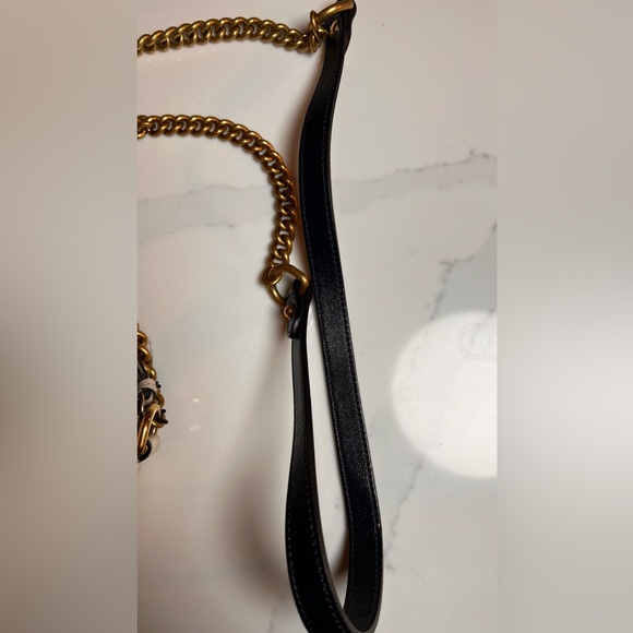 Gucci Ivory blue Circle Crossbody Bag with Gold Chain - Picture 6 of 14